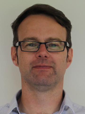 Photo of Simon Jones